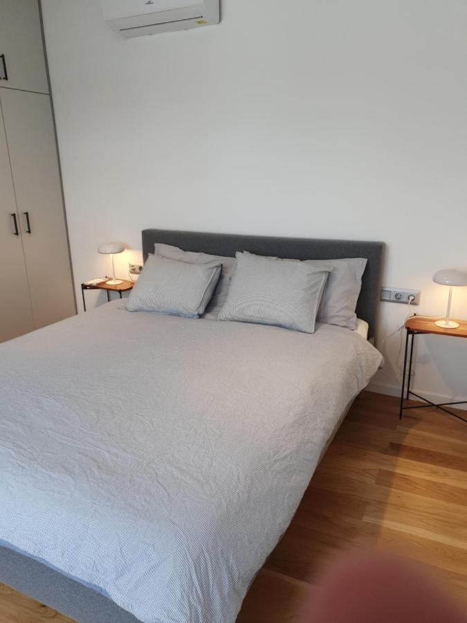 Modern Top Floor Loft With Balcony Будапеща Екстериор снимка